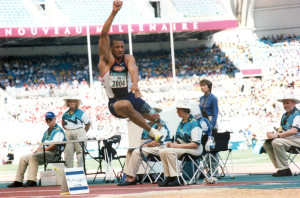2000-long-jump-john-register-silver-medal